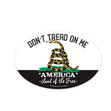 Afbeelding in Gallery-weergave laden, Lucky Shot USA - Oval Magnet - Don&#39;t Tread on Me
