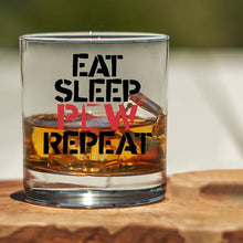 Carica l&#39;immagine nel visualizzatore di Gallery, Lucky Shot USA - Americana Whisky Glass - Eat Sleep Pew Repeat
