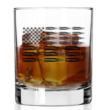 Laden Sie das Bild in den Galerie-Viewer, Lucky Shot USA - Americana Whisky Glass - Bullet Flag
