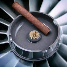 Afbeelding in Gallery-weergave laden, Lucky Shot USA - Cigar Ash Tray - 120mm Abrams Tank
