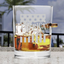 Laden Sie das Bild in den Galerie-Viewer, Lucky Shot USA - .308 Bullet Whisky Glass - America Since 1776
