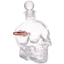 Cargar imagen en el visor de la galería, Lucky Shot USA - Bullet Whisky Skull Decanter Set

